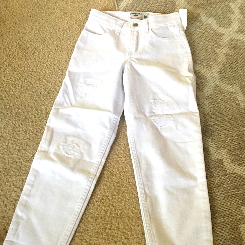 🔥New Abercrombie kids  high rise mom jean cute!🔥